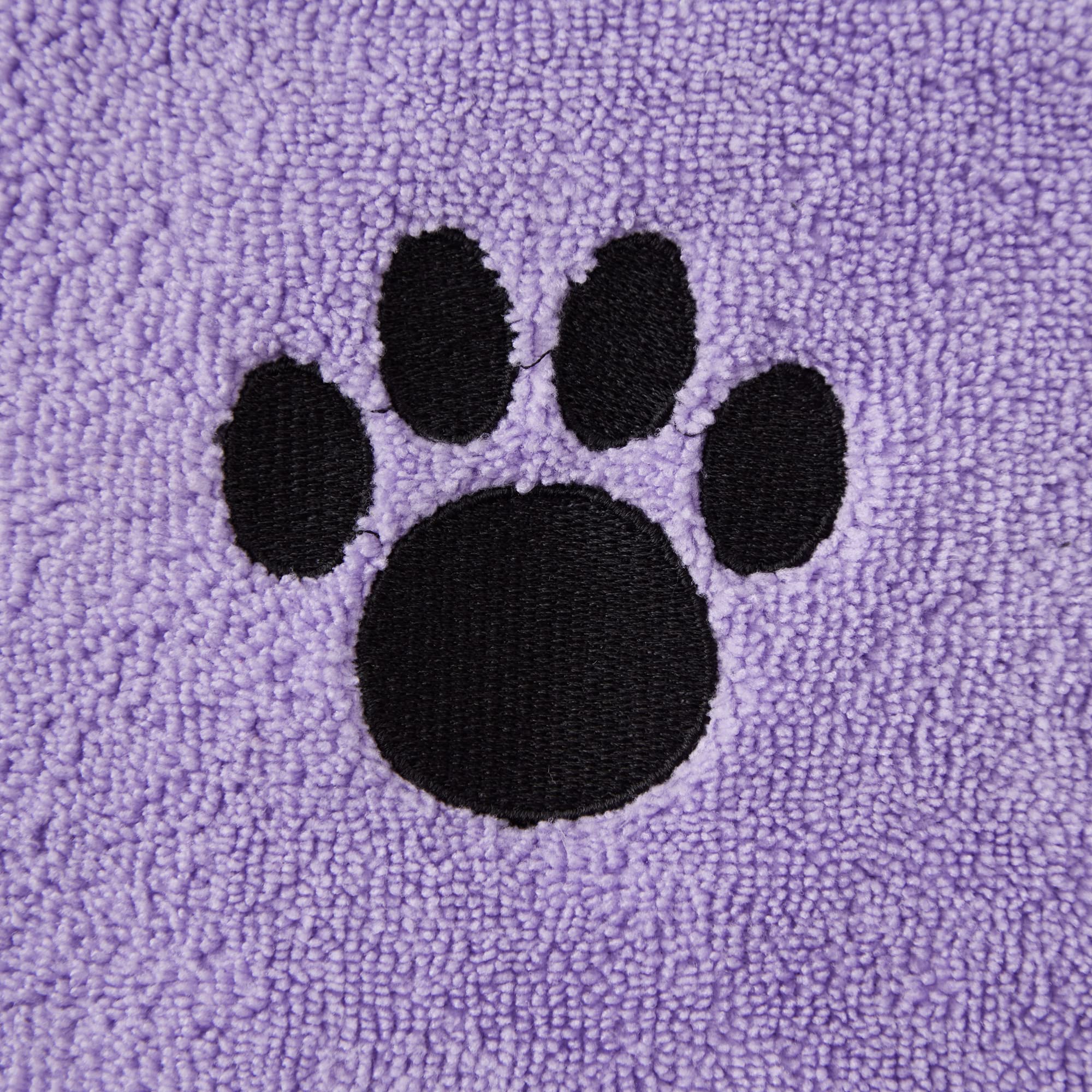 Texture microfibre douce Bone Dry lavande pour absorption efficace.