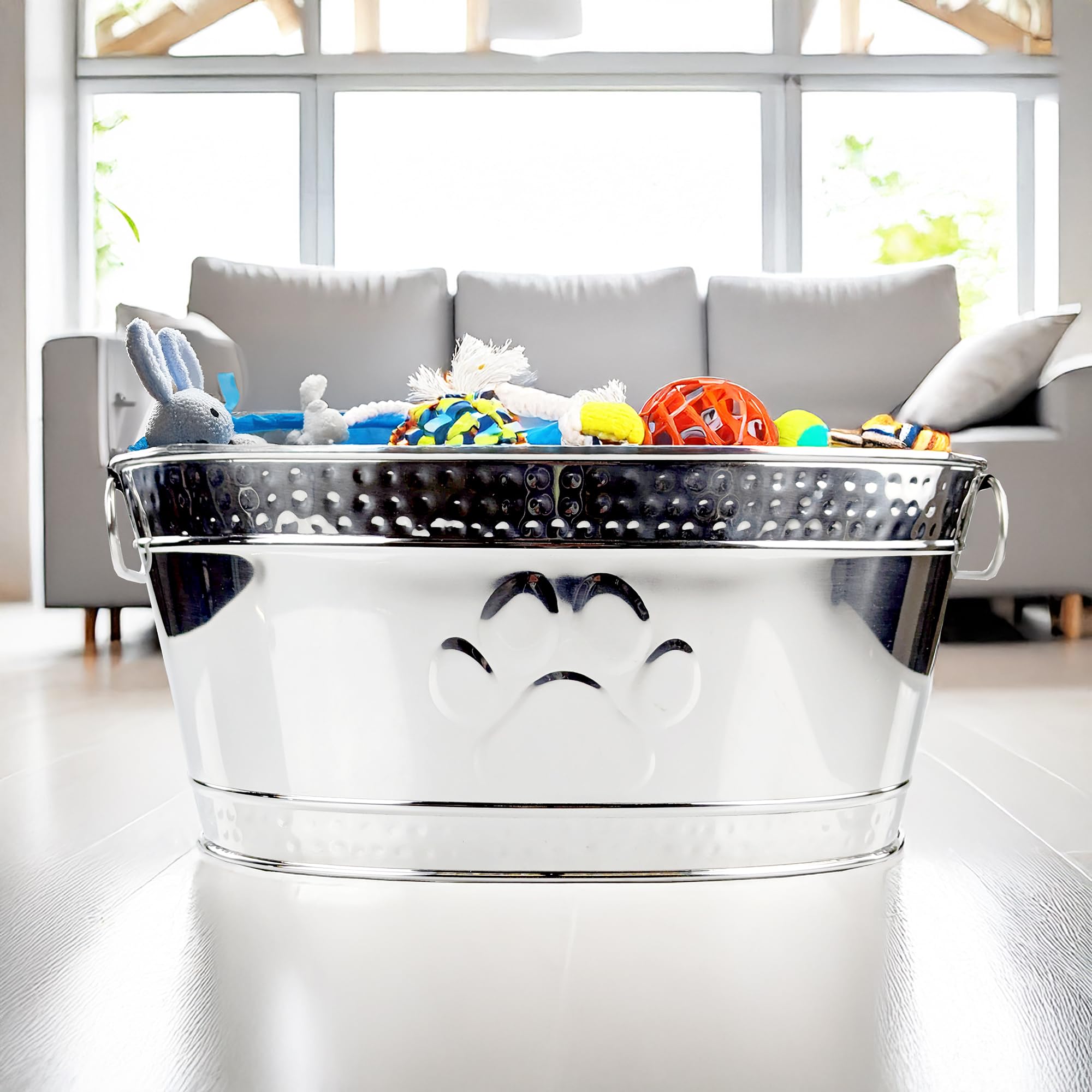 BREKX-acier-inox-martele-boite-jouets: durabilité et entretien simplifié.