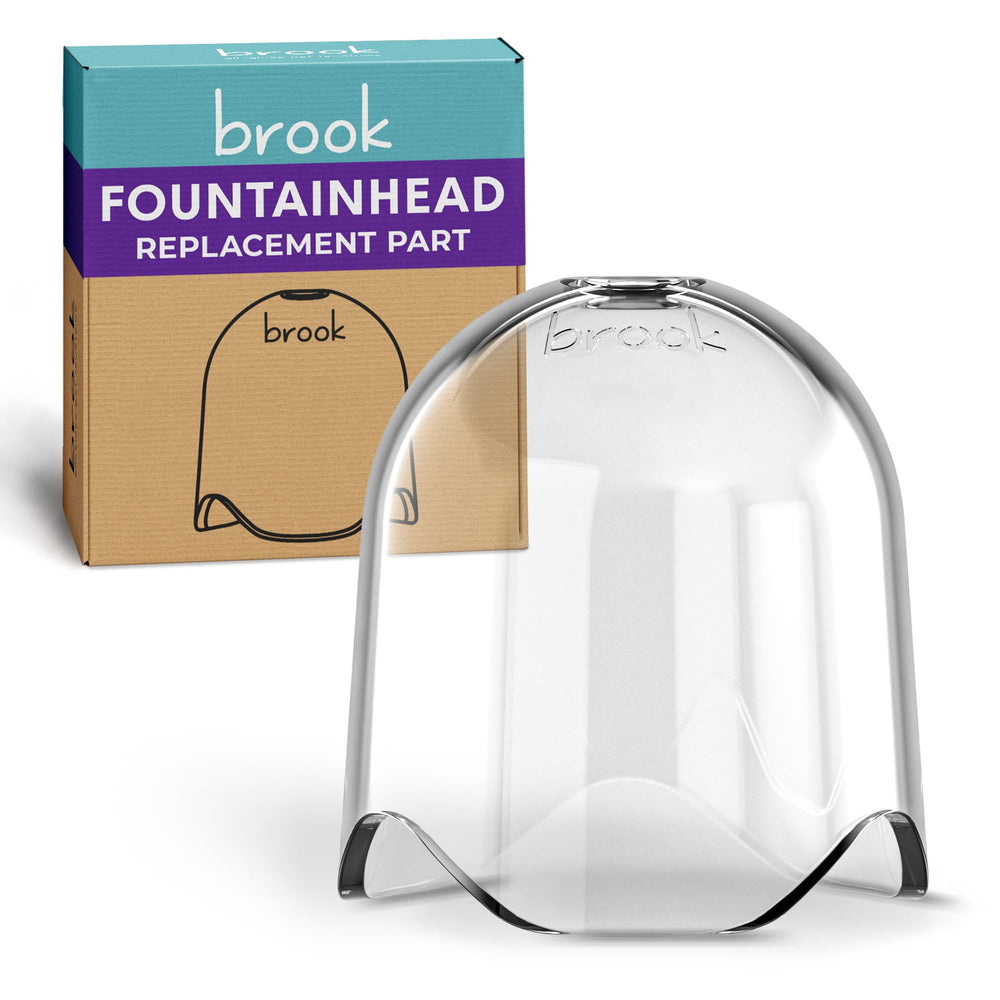 Dôme en verre Brook prêt à remplacer un élément usé de la fontaine.