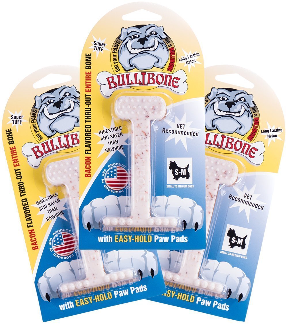 Bullibone: gros plan sur l'os dur au goût bacon, surface résistante.