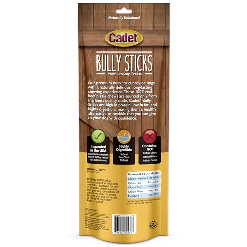 Cadet Bully Sticks longue durée, occupe les chiens pendant les sessions de jeu.