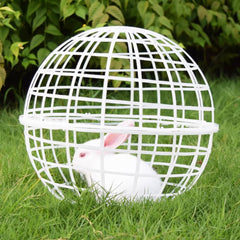 Cage sphérique mobile CalorMixs pour volailles, protection lors des sorties en plein air.