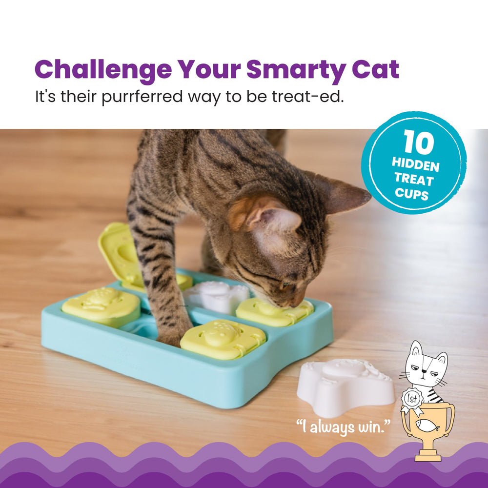 Catstages Kitty Cube, compartiments cachés visibles, invite à chercher des gourmandises.