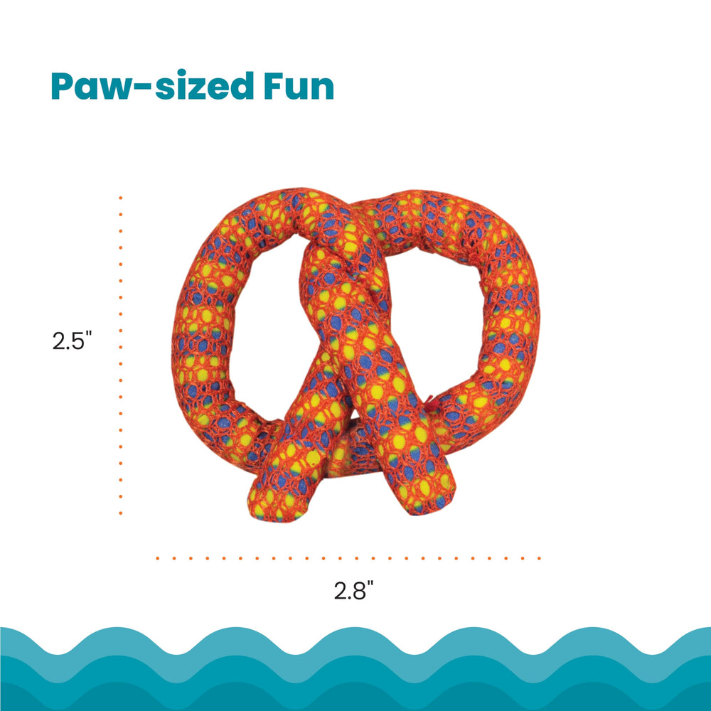 Catstages Plaque Away Pretzel : action de fil dentaire lors du mâchage, expérience nettoyante légère.