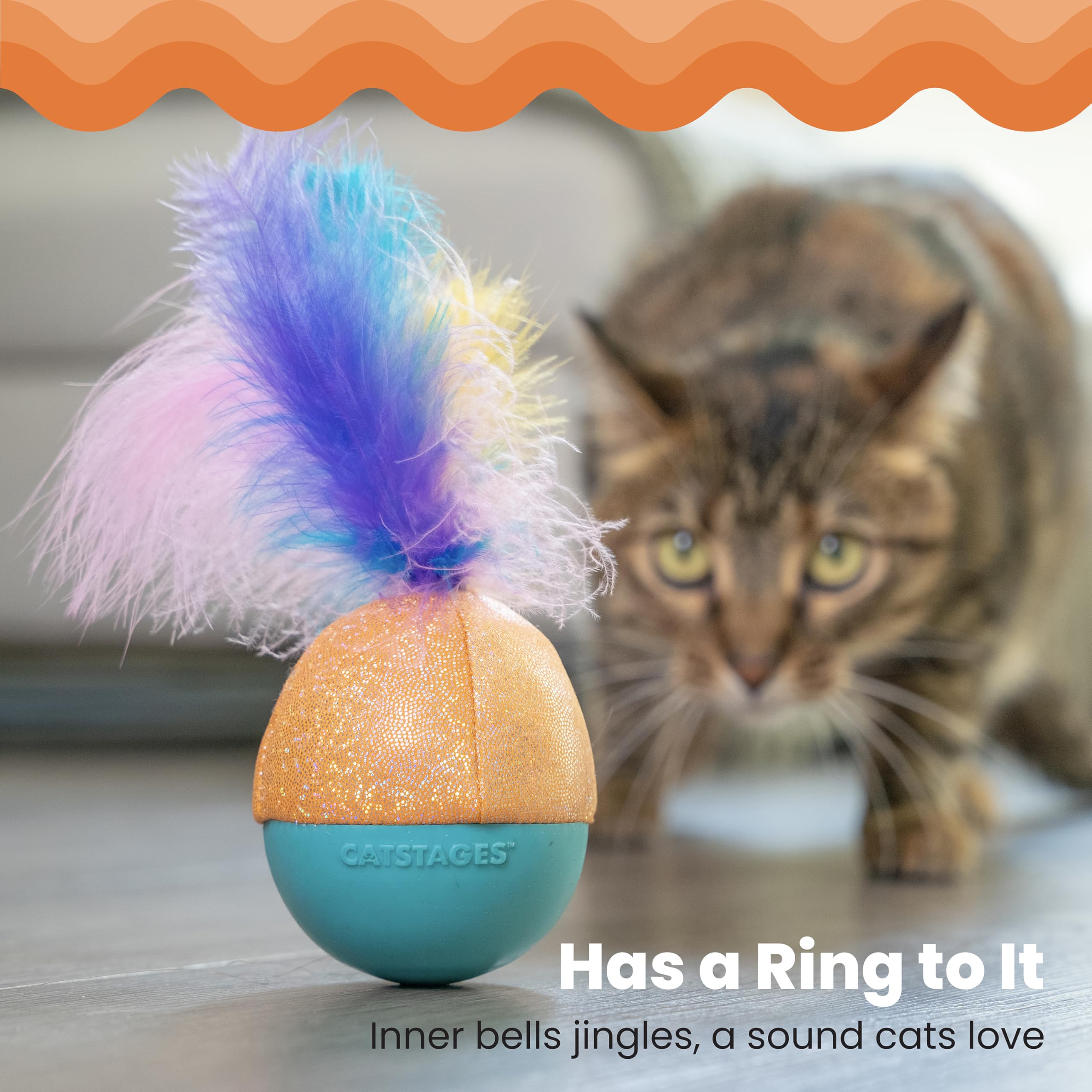Catstages Whack N’ Wobble Ball : huile d’herbe à chat prolonge l’attention.