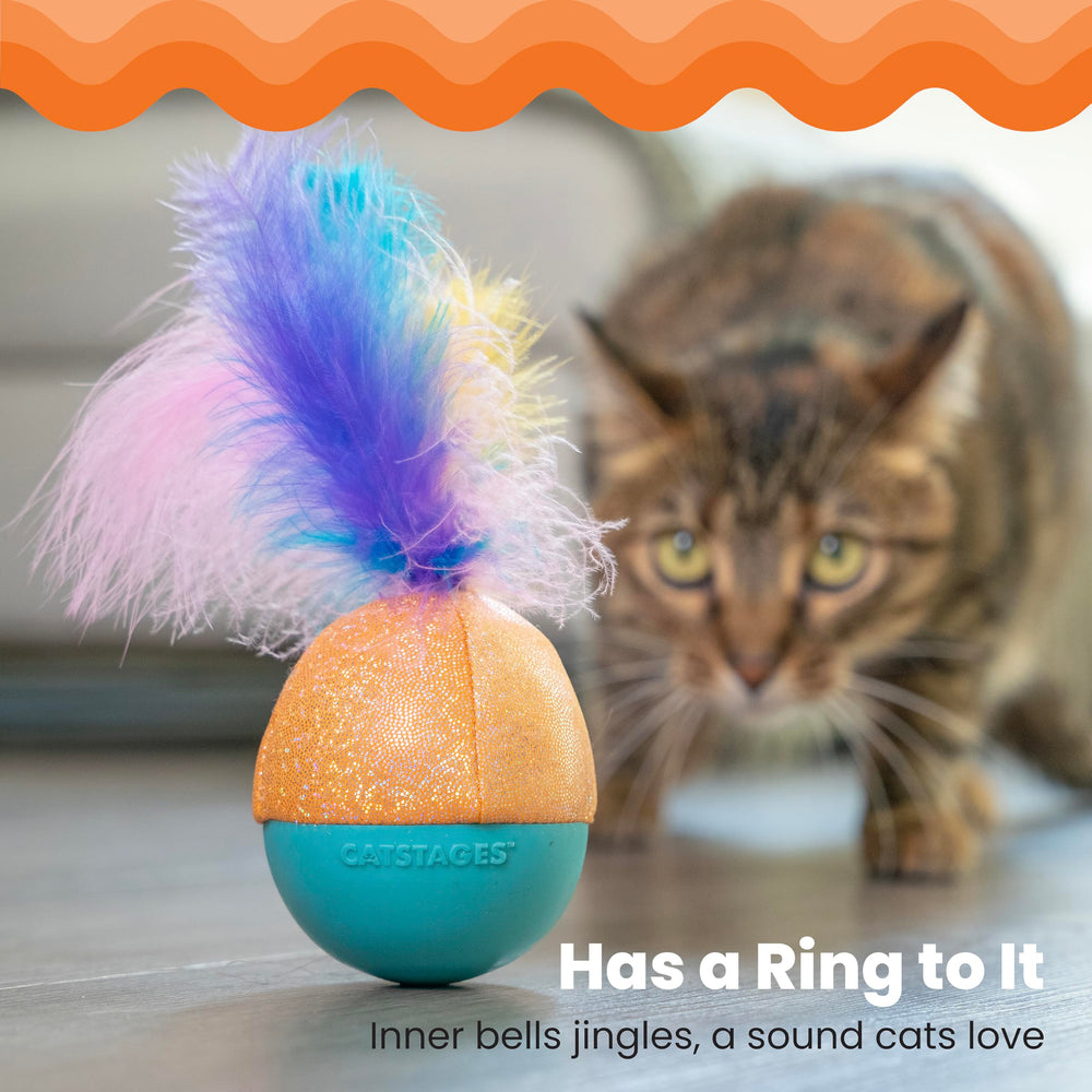 Catstages Whack N’ Wobble Ball : huile d’herbe à chat prolonge l’attention.