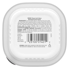 Cesar Classic Loaf en Sauce servi dans une assiette, repas appétissant pour chien adulte.