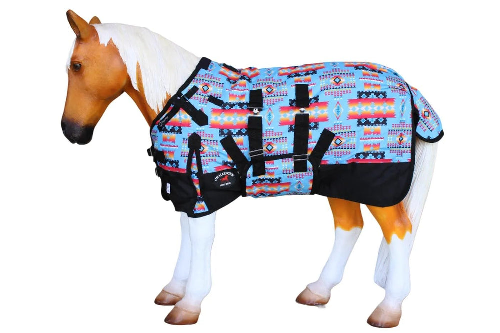 Couverture Challenger 1200D sur poulain offrant chaleur et protection.