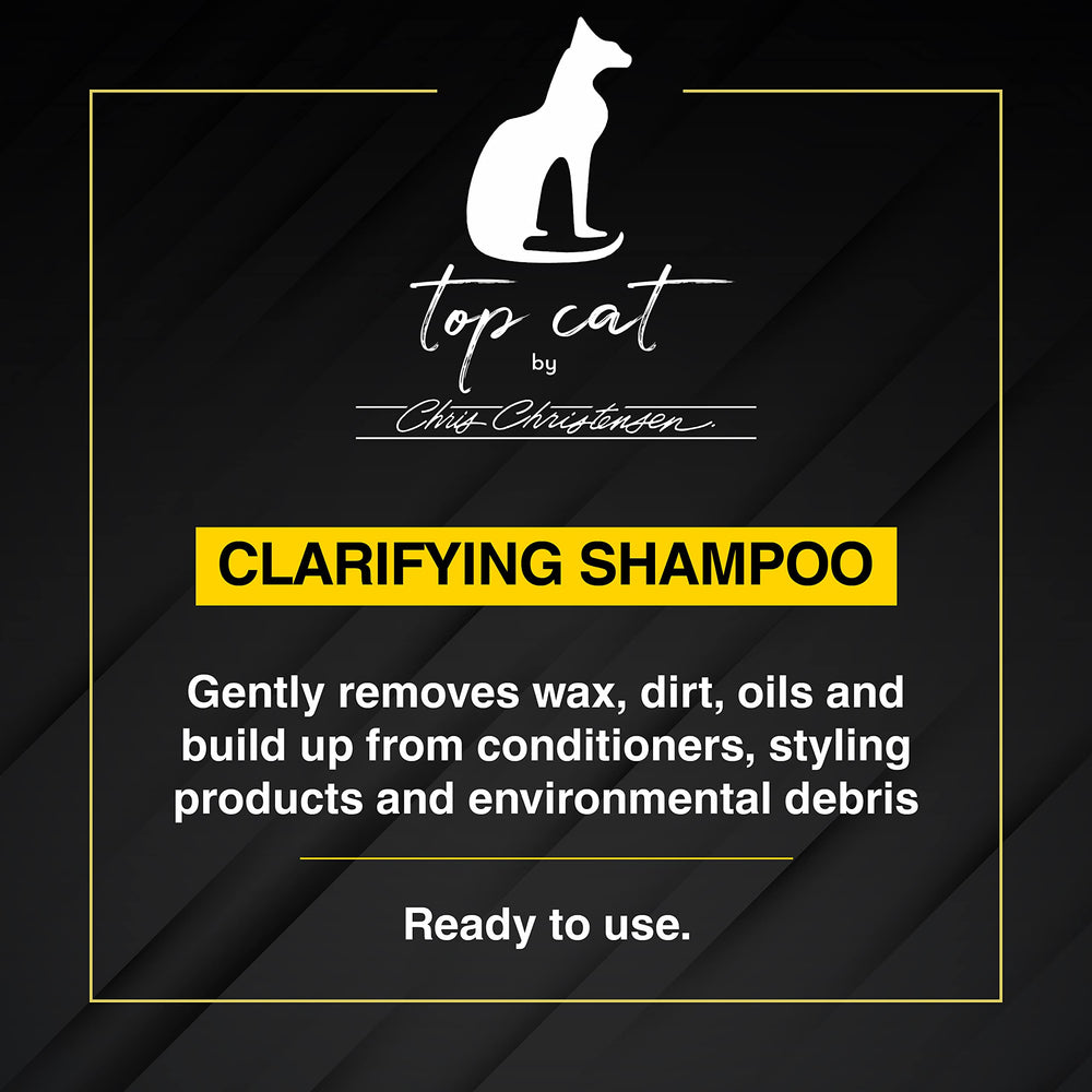 Shampoing clarifiant Top Cat lors du lavage du chat, élimination des résidus.