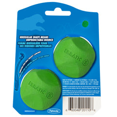 Balle Chuckit! petite taille – idéale pour petites races et jeux en intérieur.