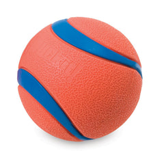 Boule Chuckit – jouet moyen orange, visibilité élevée pour les sessions de récupération.