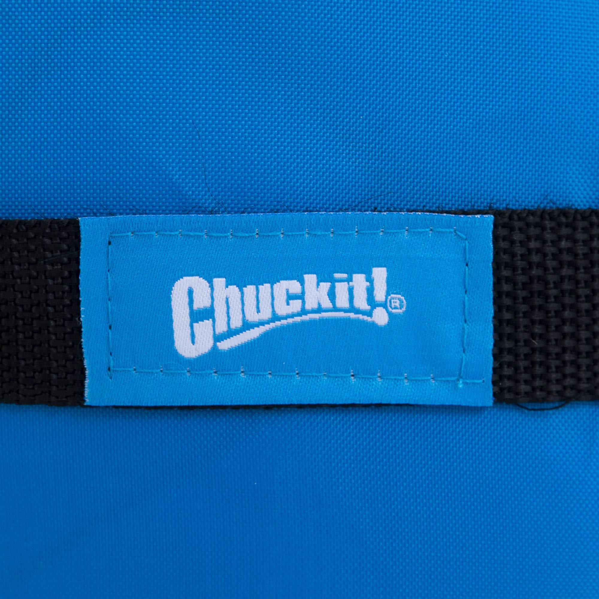 Chuckit! Lit pliable se roule facilement pour le voyage.