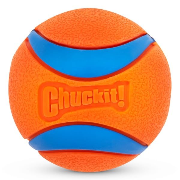 Chuckit! Ultra Ball, taille adaptée petits chiens jusqu'à 9 kg.