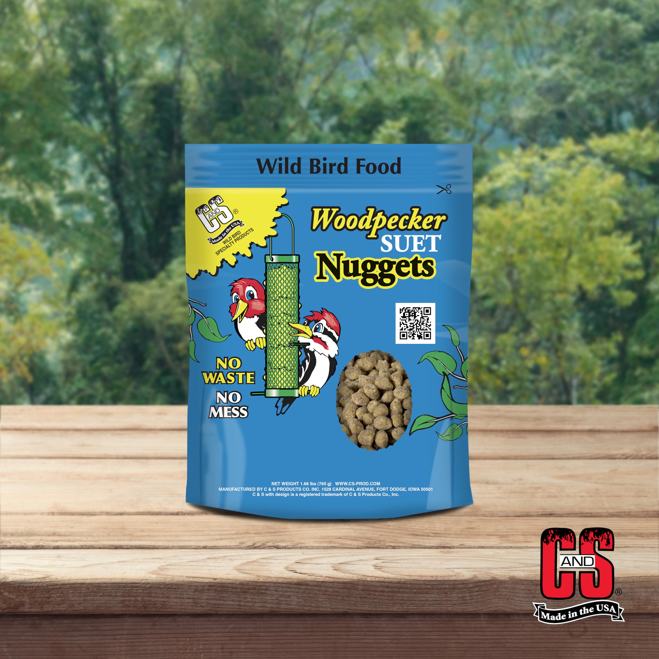 C&S Woodpecker Nuggets offrent une alimentation pratique pour le jardin.