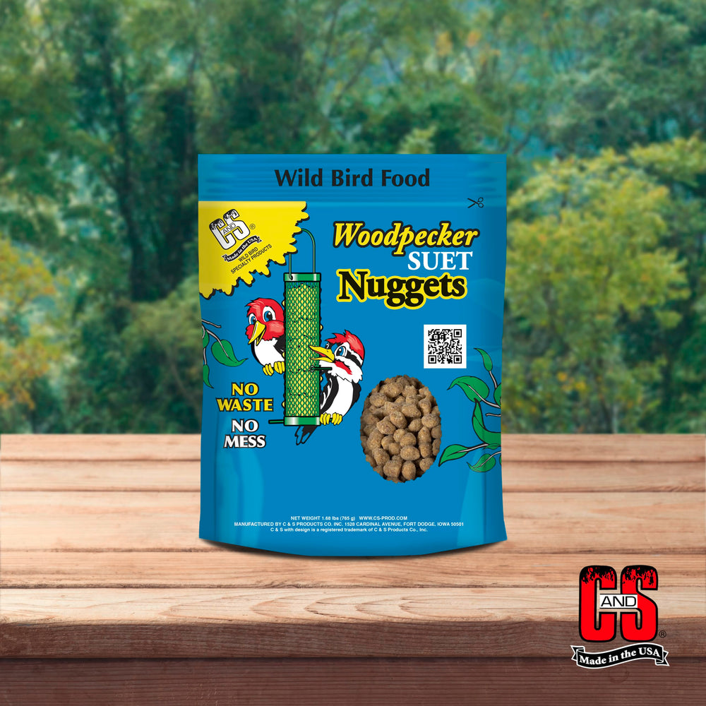 C&S Woodpecker Nuggets offrent une alimentation pratique pour le jardin.