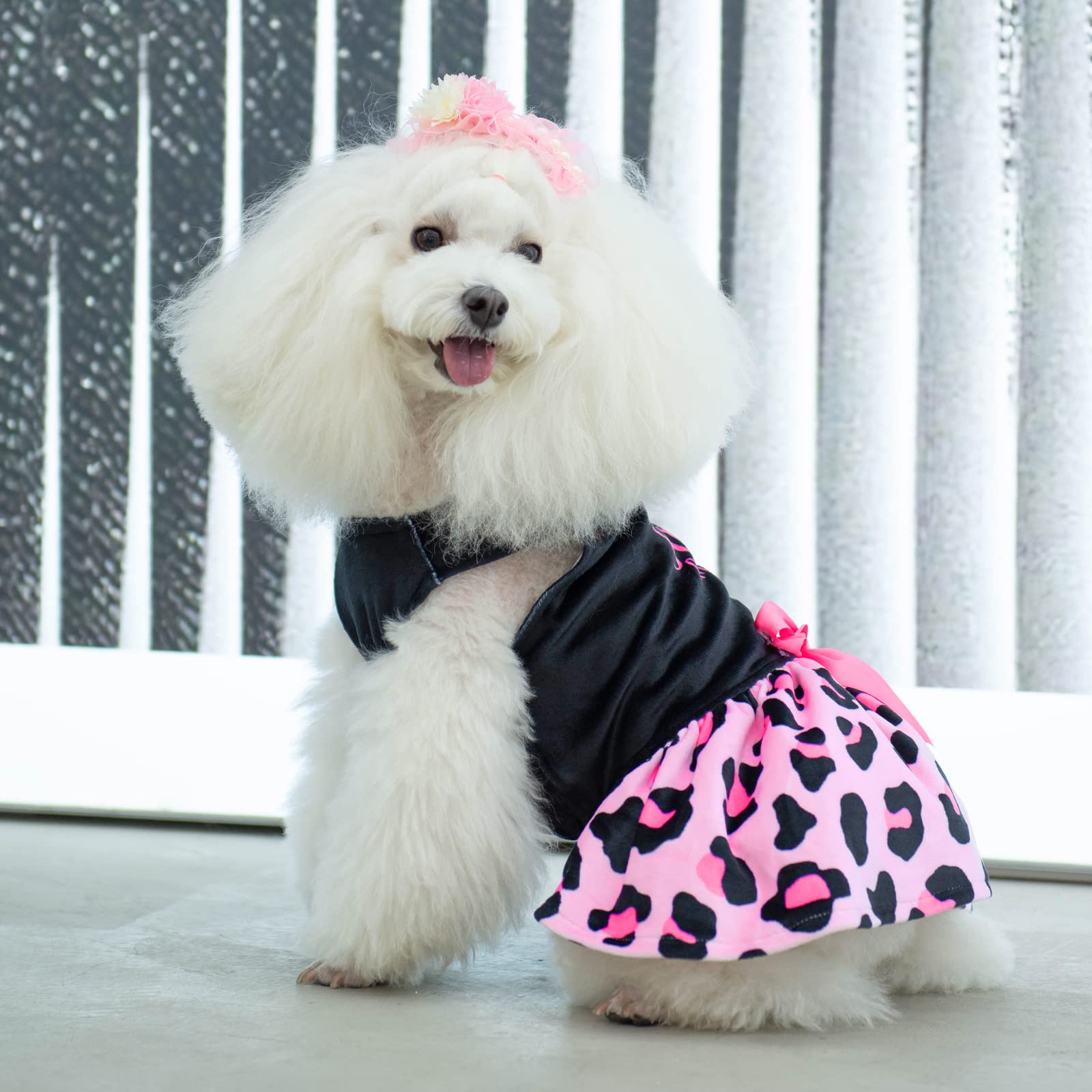 CuteBone détail ourlet velours, texture douce et adaptée à toutes les saisons.