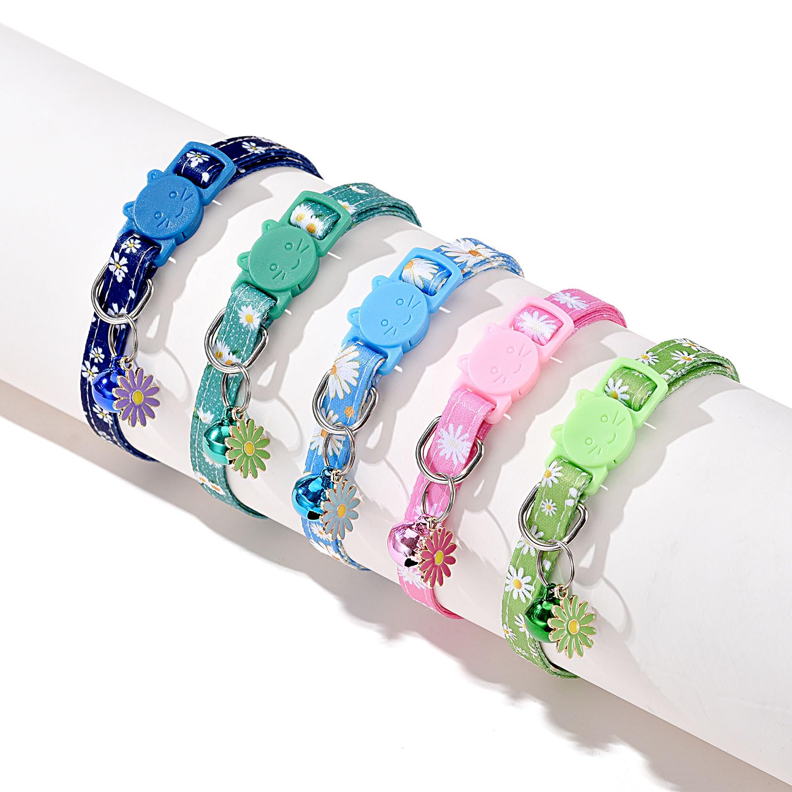 Daloo collier chat clochettes, design floral et petit tintement.