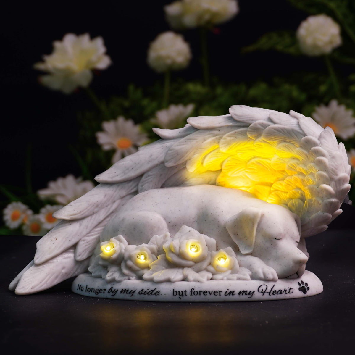 DecorSmart Mémorial chien – vue avant, pierre jardin solaire offrant lumière nocturne réconfortante.