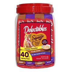 Pack Delectables Squeeze Up avec 40 tubes, prête à récompenser votre chat.