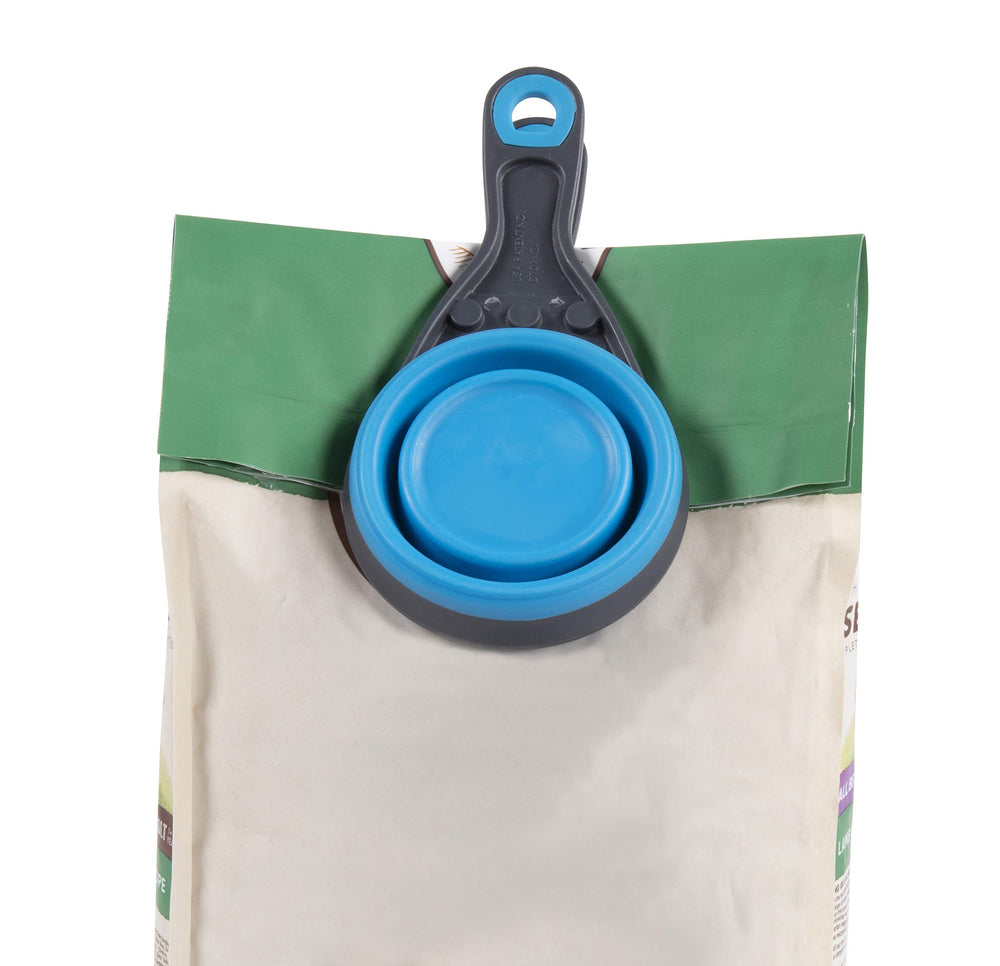 Dexas KlipScoop usage polyvalent pour chien et chat, voyage et rangement.