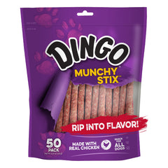 Dingo Munchy Stix avec morceaux de poulet réel pour récompenser votre chien.