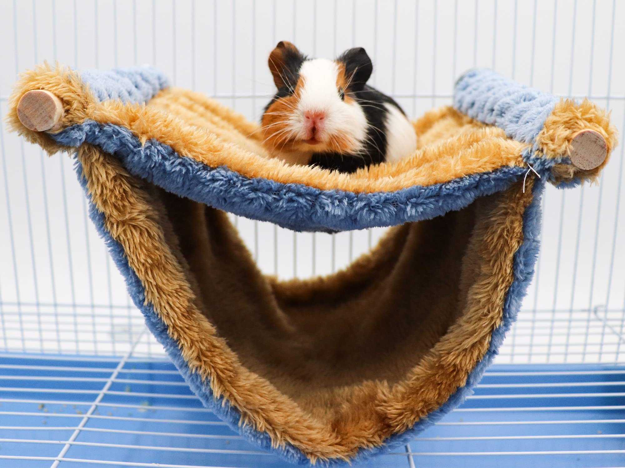 Nid en peluche Dnoifne, chaleur douce pour petits animaux.