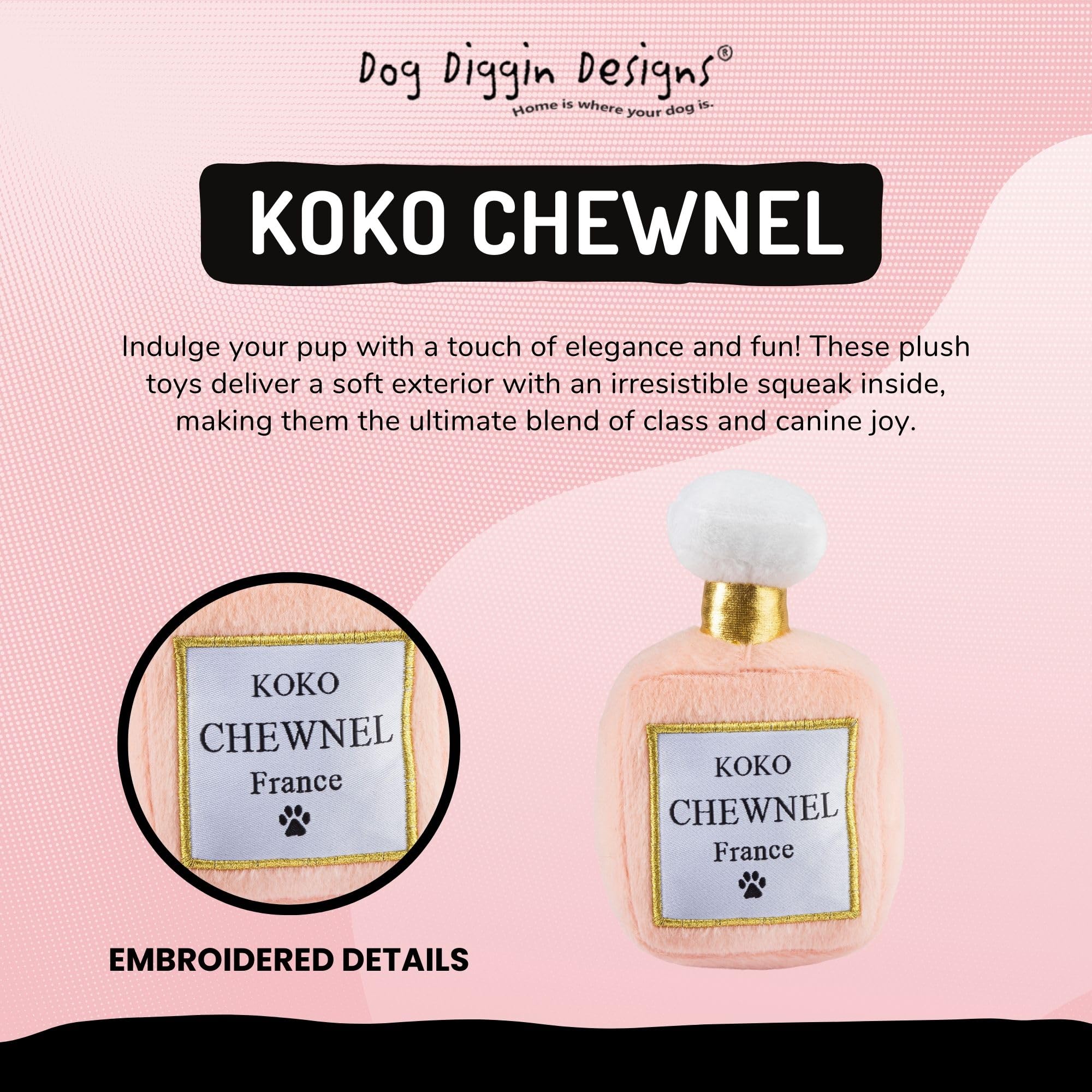 Dog Diggin Designs Koko Chewnel Pawfum, détails appliqués audacieux et logos emblématiques.