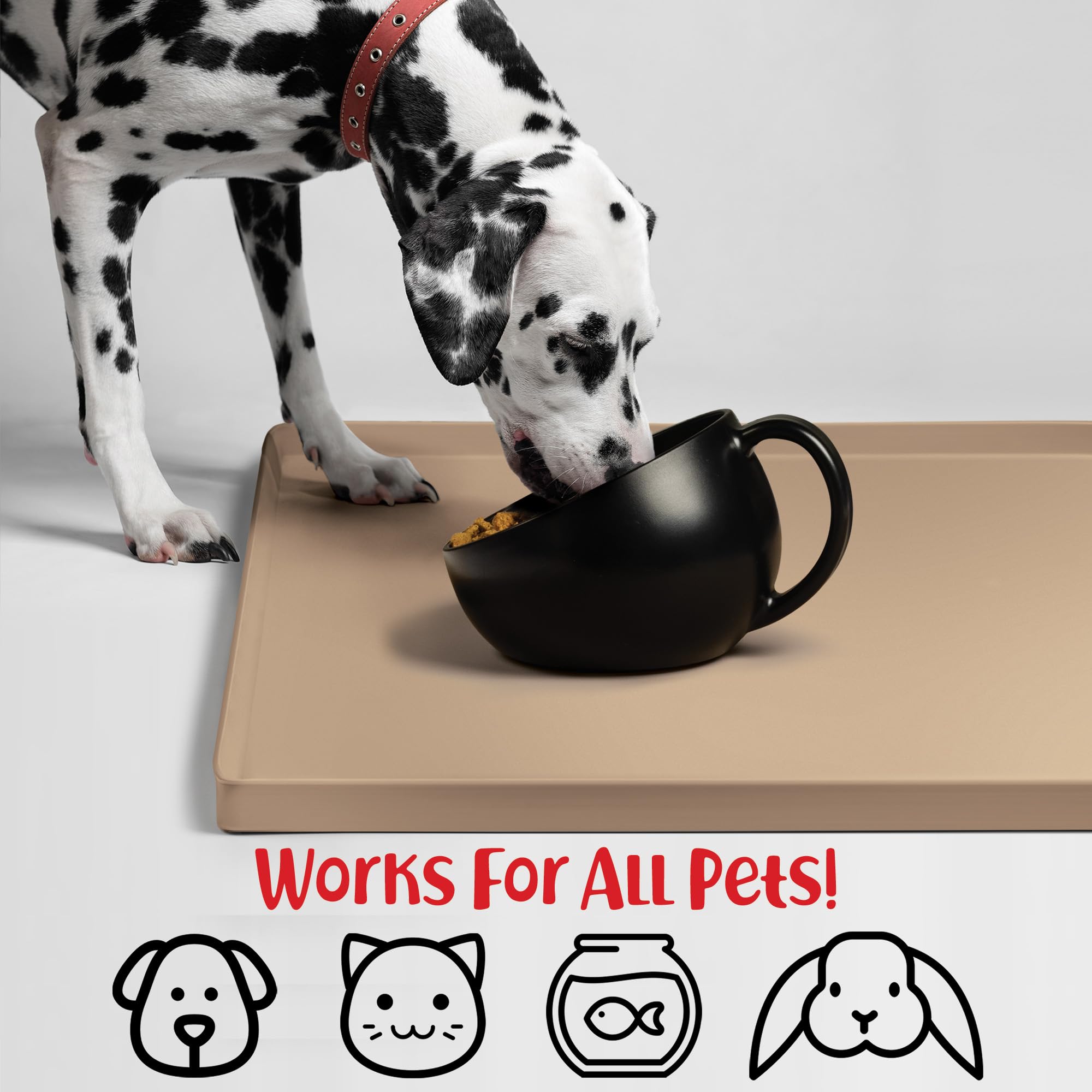 DogBuddy tapis polyvalent pour chiens et chats sous bols et fontaines.