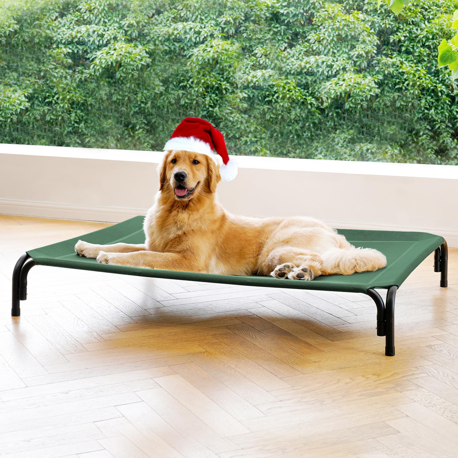 Lit DOPEDIO surélevé pour chien en extérieur vert, garde votre animal au frais.
