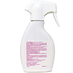 Spray Douxo Calm Allergy sur peau, diffusion légère et non grasse.