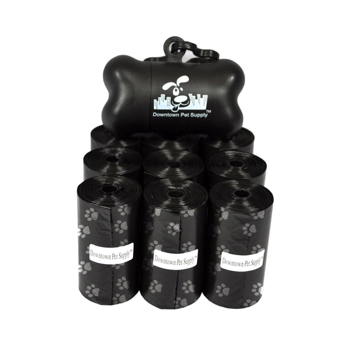 Distributeur Downtown Pet Supply avec sacs-poubelle pour chien lors d’une promenade.