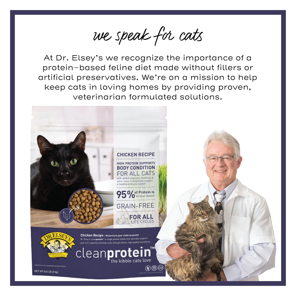 Cuillère de distribution et sac Dr. Elsey's Cleanprotein poulet en arrière-plan