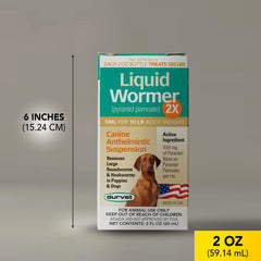 Chien recevant Durvet 2X Vermifuge Liquide, traitement domestique pratique