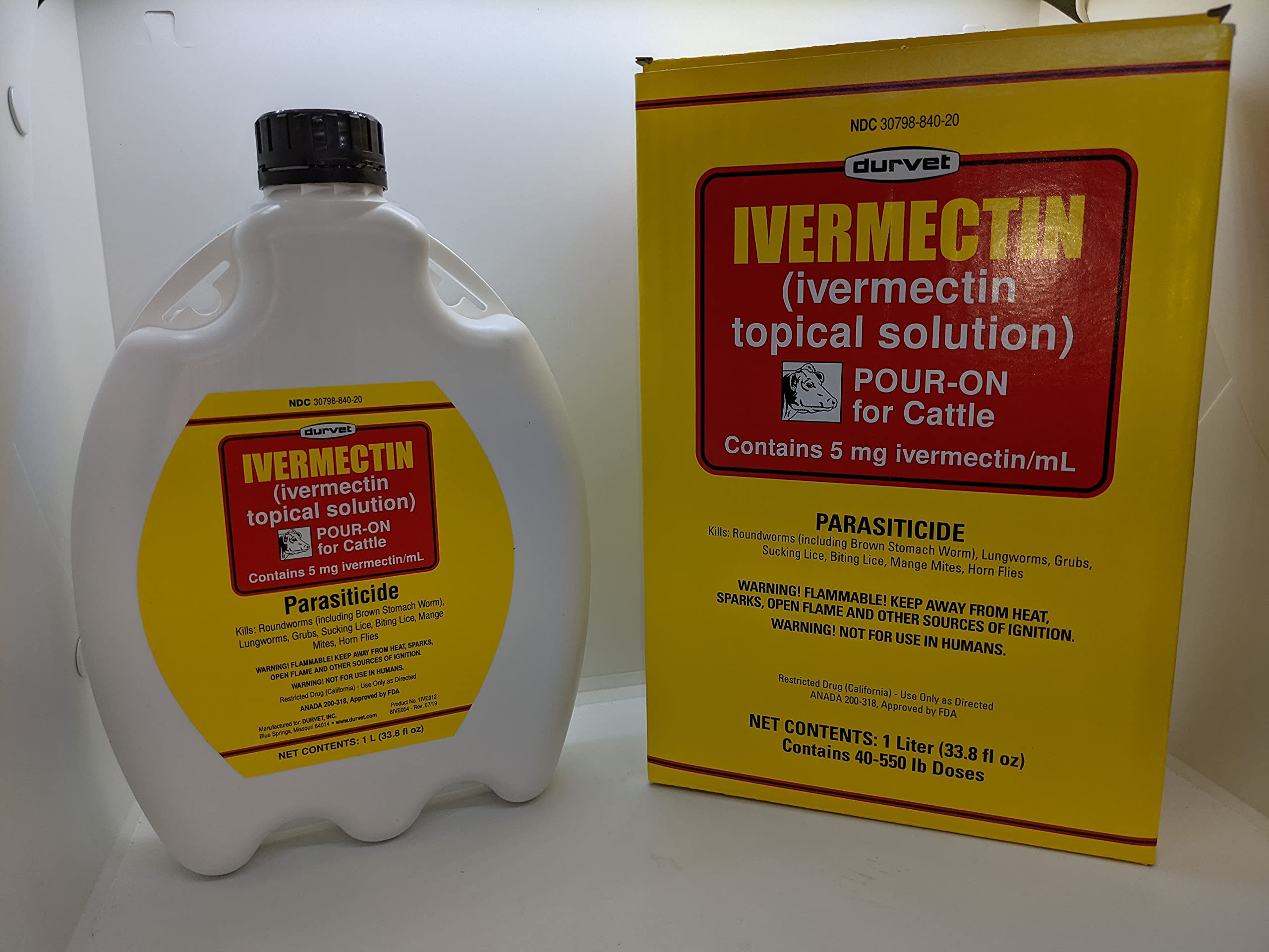 Durvet Ivermectin Pour-On, bouteille 1000 ml, solution pratique pour les bovins.