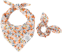 Bandana chien floral E-Clover idéal pour séances photo printanières.
