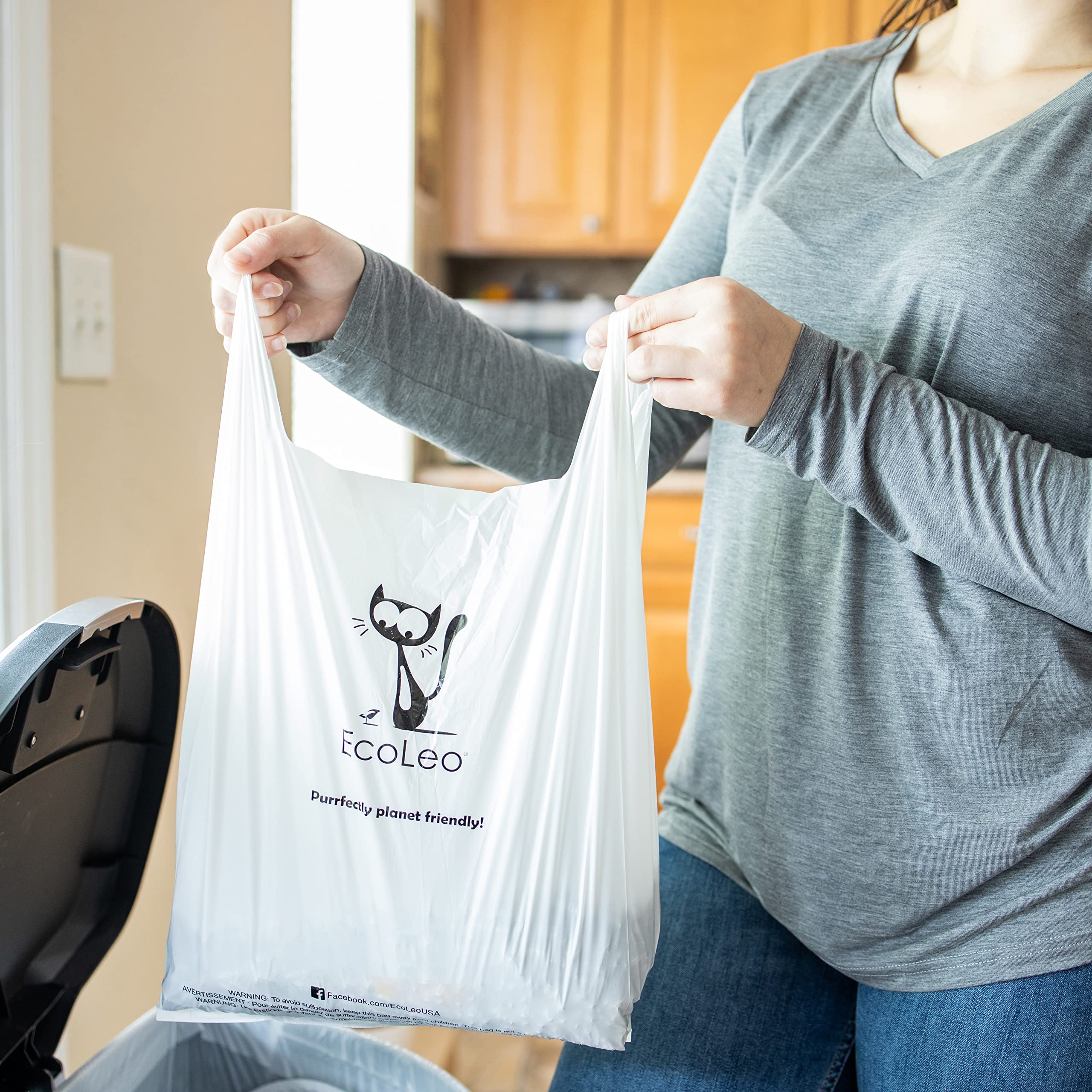EcoLeo emballage durable – alternative éco-responsable sans plastique pour litière.