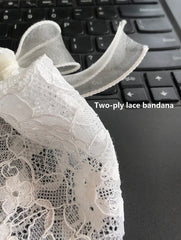 Dentelle blanche EechicSpace pour chien grand, look chic jour spécial.