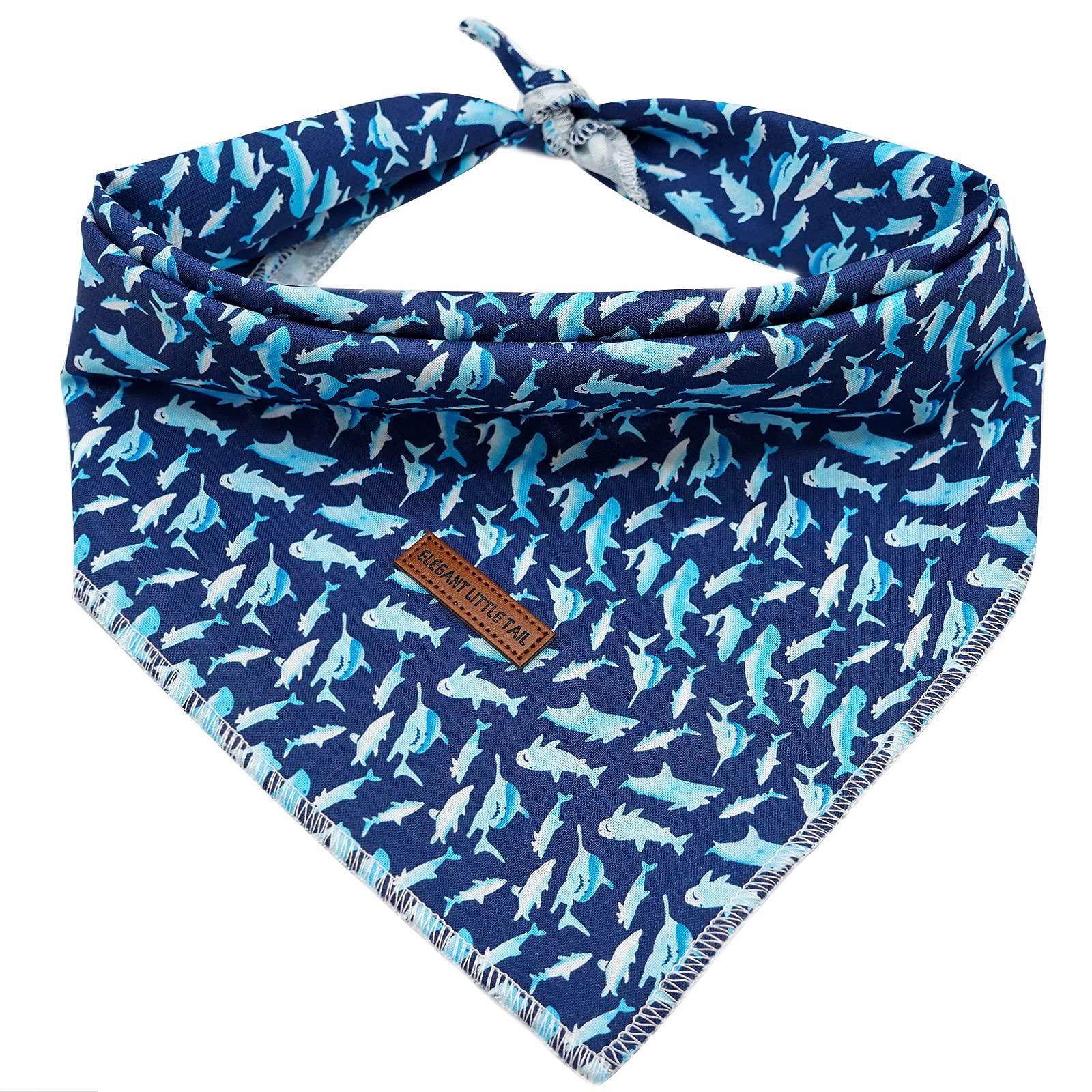 Bandana Elegant Little Tail imprimé requin, idéal pour séances photo et sorties.