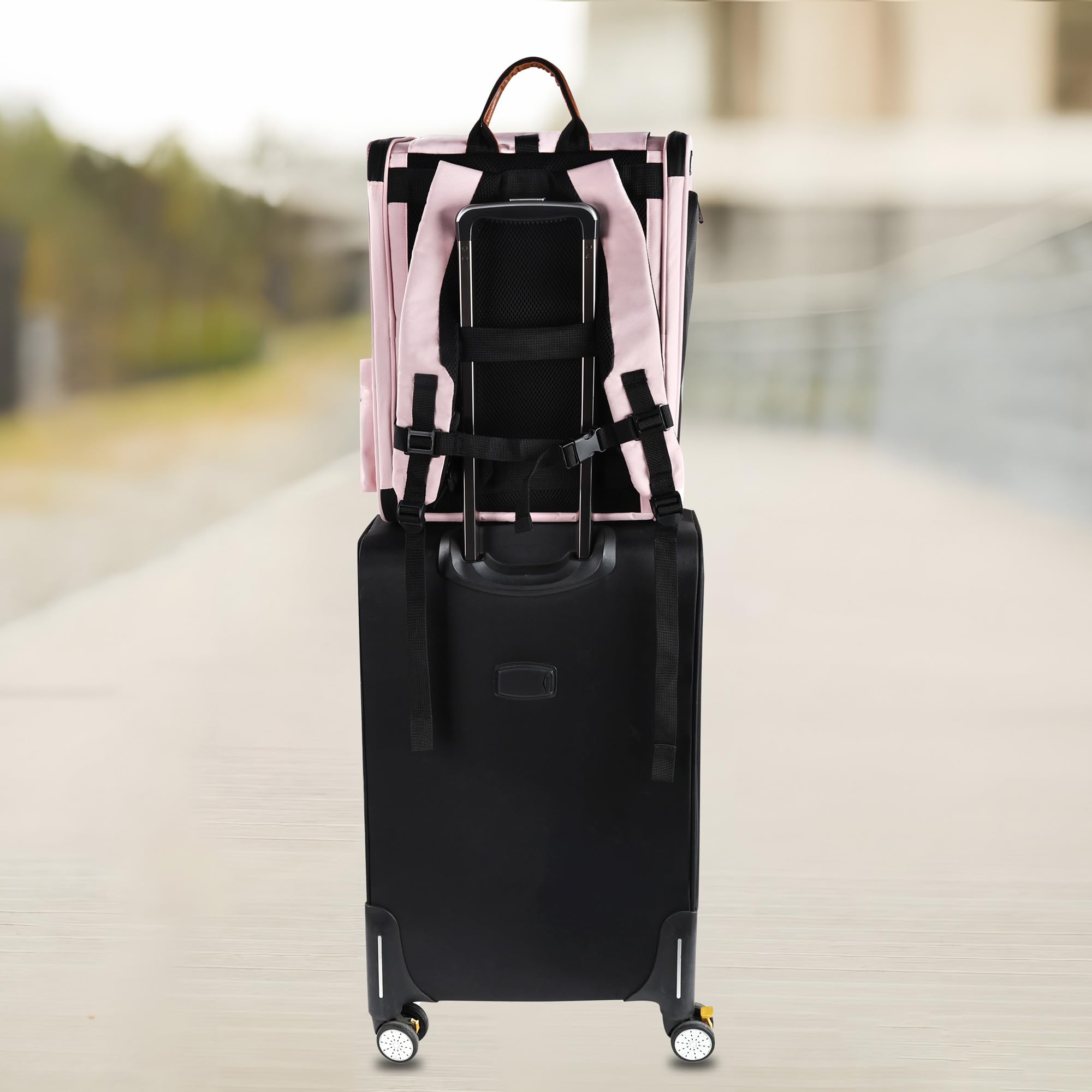 EliteField Deluxe Backpack Carrier bandoulières rembourrées pour un portage confortable.