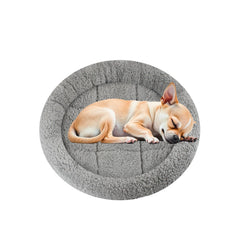 Enjoying lit rond moelleux pour chats et petits chiens, confort immédiat et sécurisé.