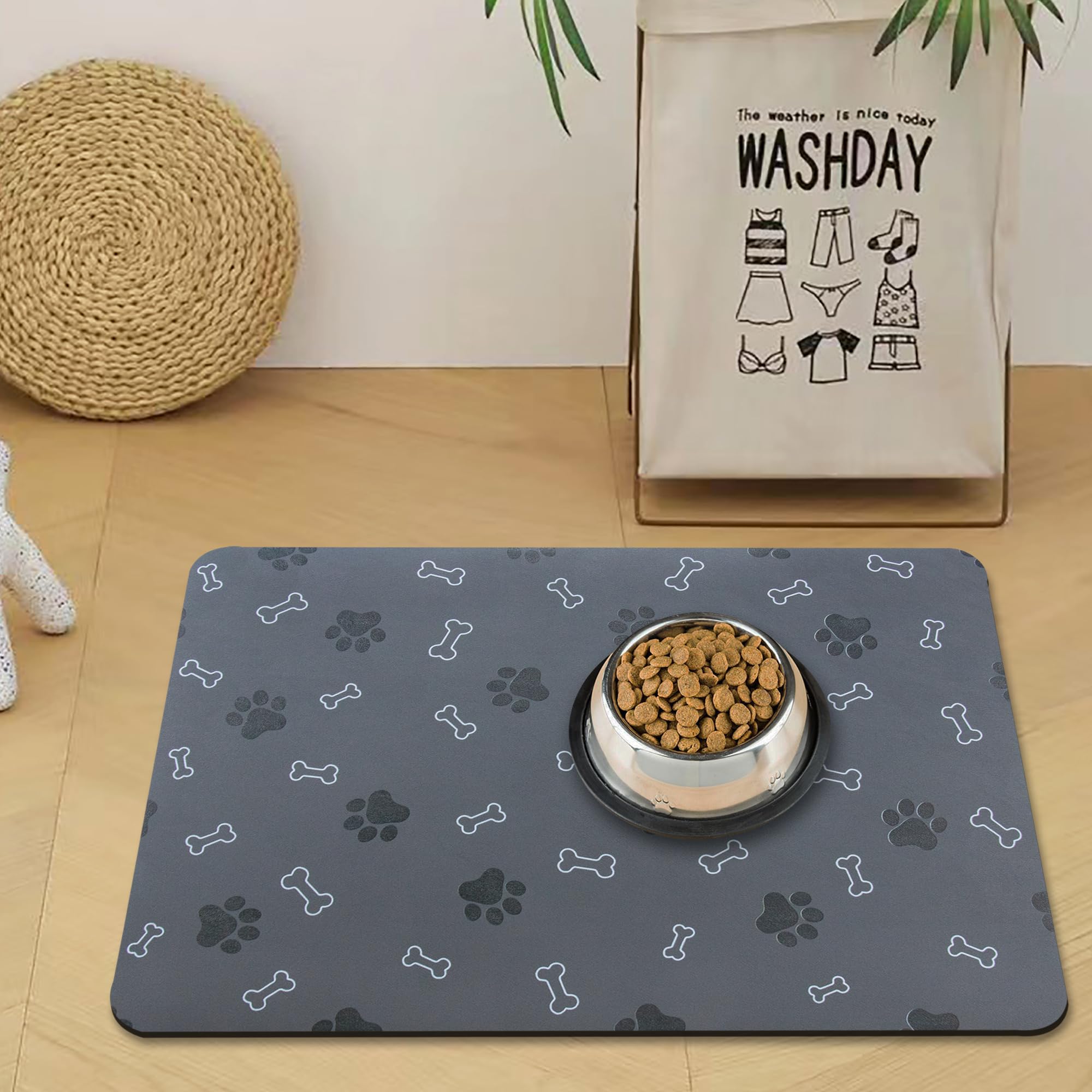 EP Jeans tapis polyvalent pour sous gamelles, fontaine et bac à litière.