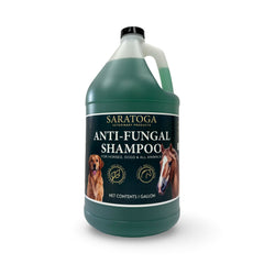 Le flacon EQUI-SPAZ Saratoga Shampoing antifongique pour cheval, nettoyage en profondeur.