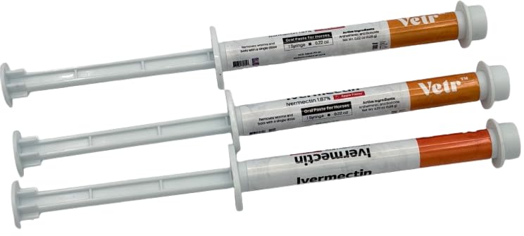 Pack de trois bouteilles Equine Prime pour chevaux et moutons, solution prête à l’emploi.
