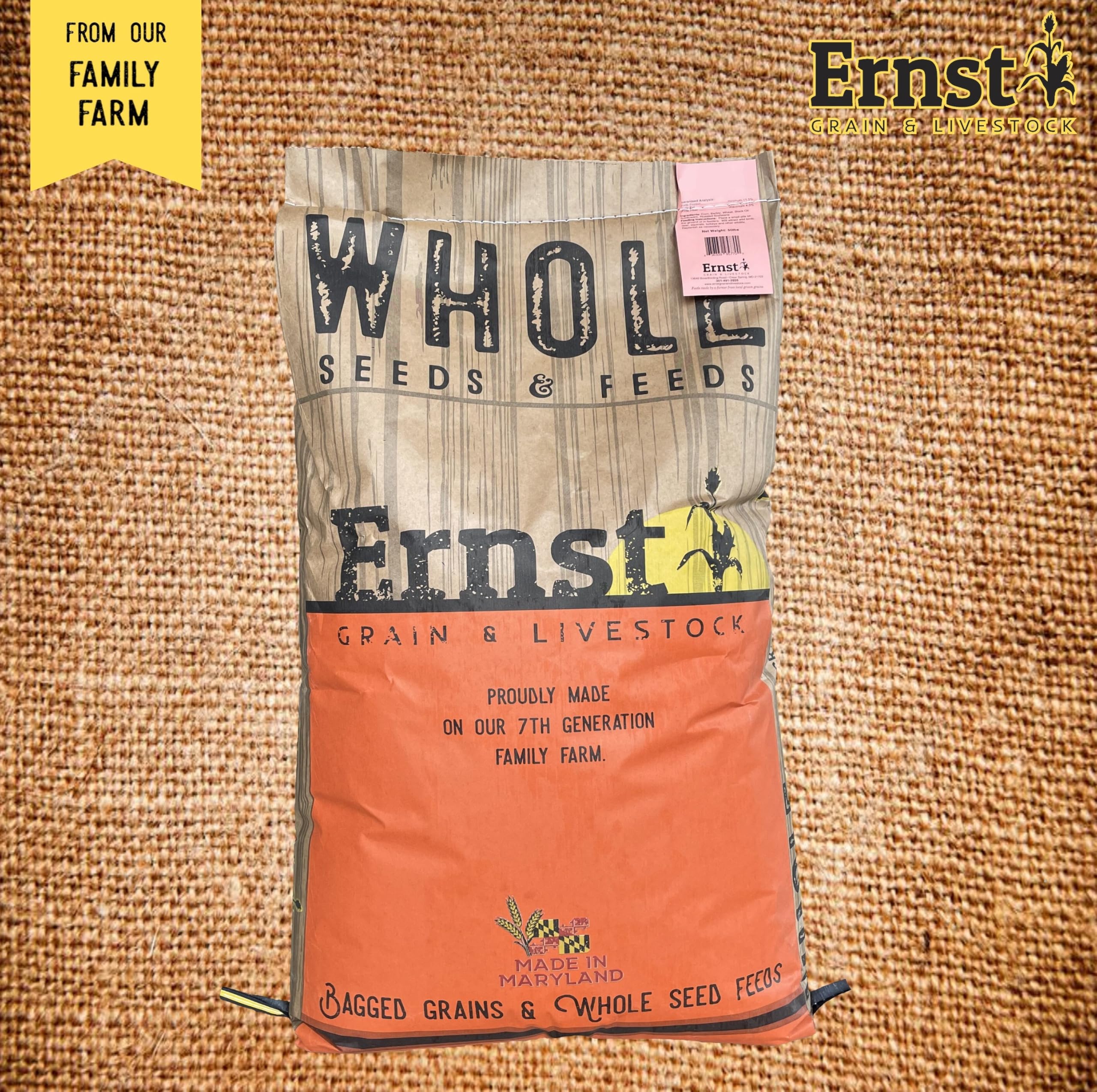 Sac étiqueté Ernst Grain & Livestock prêt à l'emploi pour les animaux.