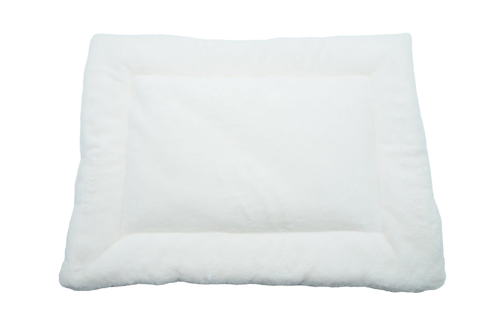Everything Chic ChewyPawtton face-reversible, deux styles chic pour votre animal