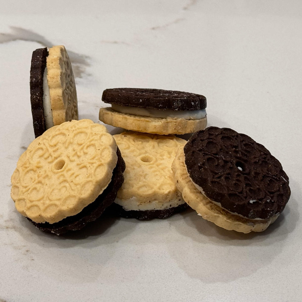 Exclusively Dog caroube vanille, biscuit sandwich – sans sous-produits animaux