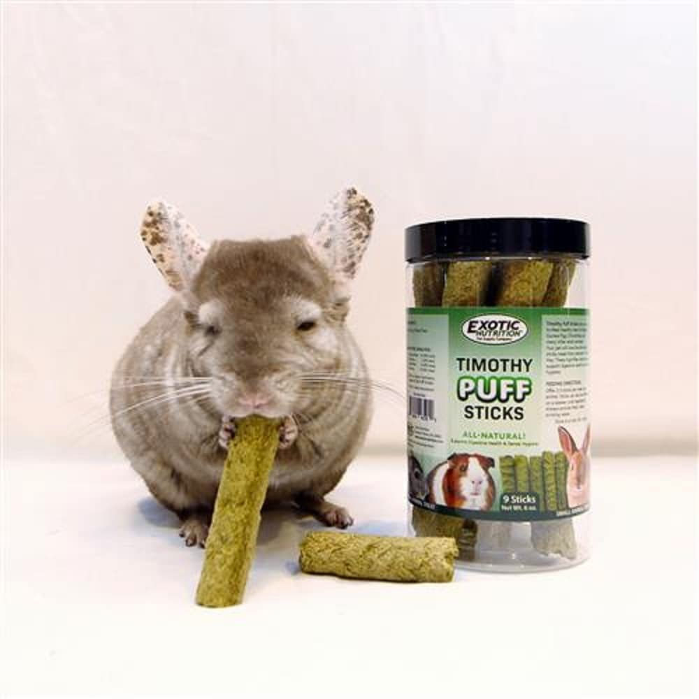 Utilisation quotidienne des Timothy Puff Sticks pour petits animaux.