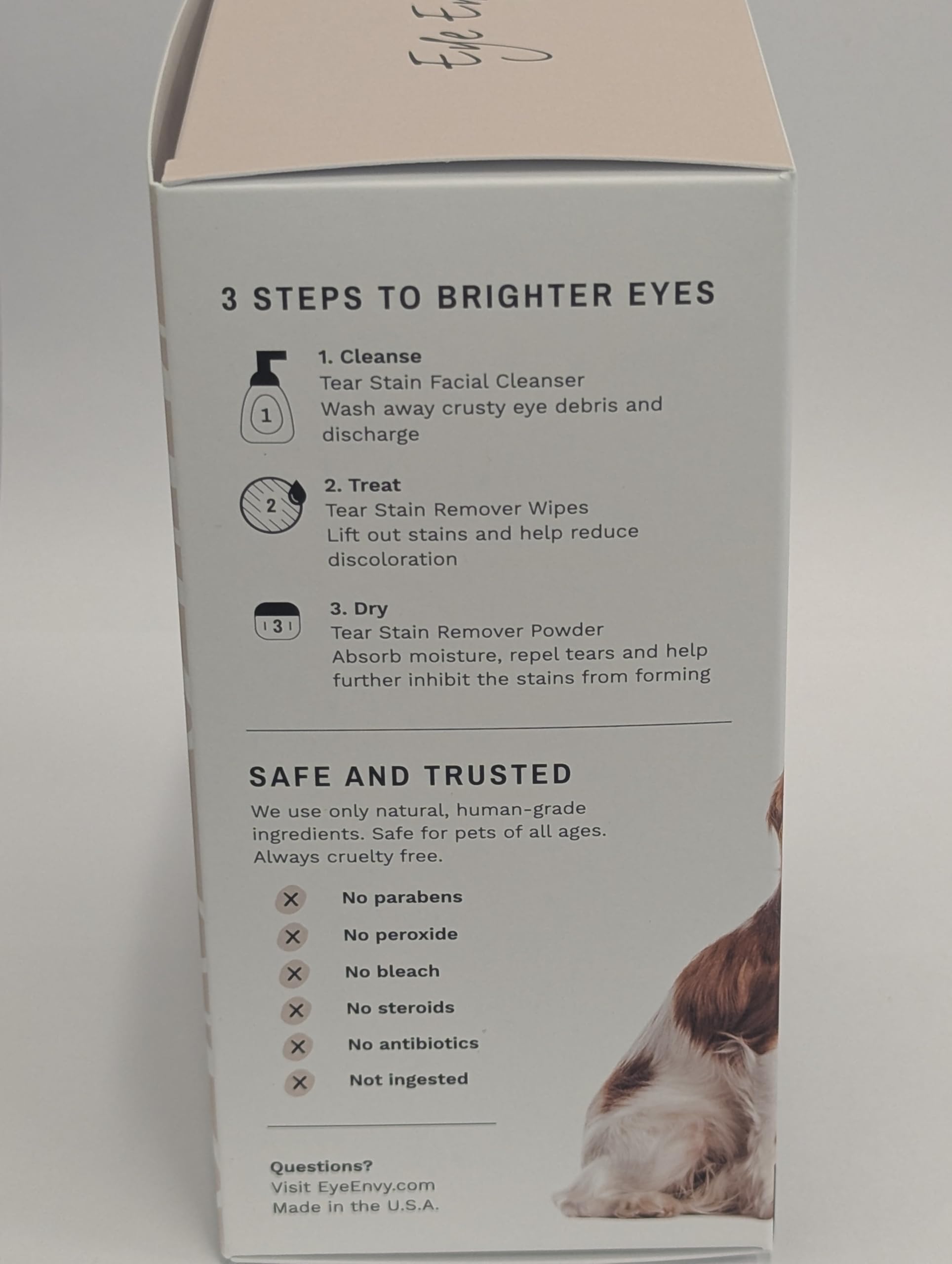 Eye Envy kit-composition-principale : nettoyant, lingettes et poudre pour routine complète.