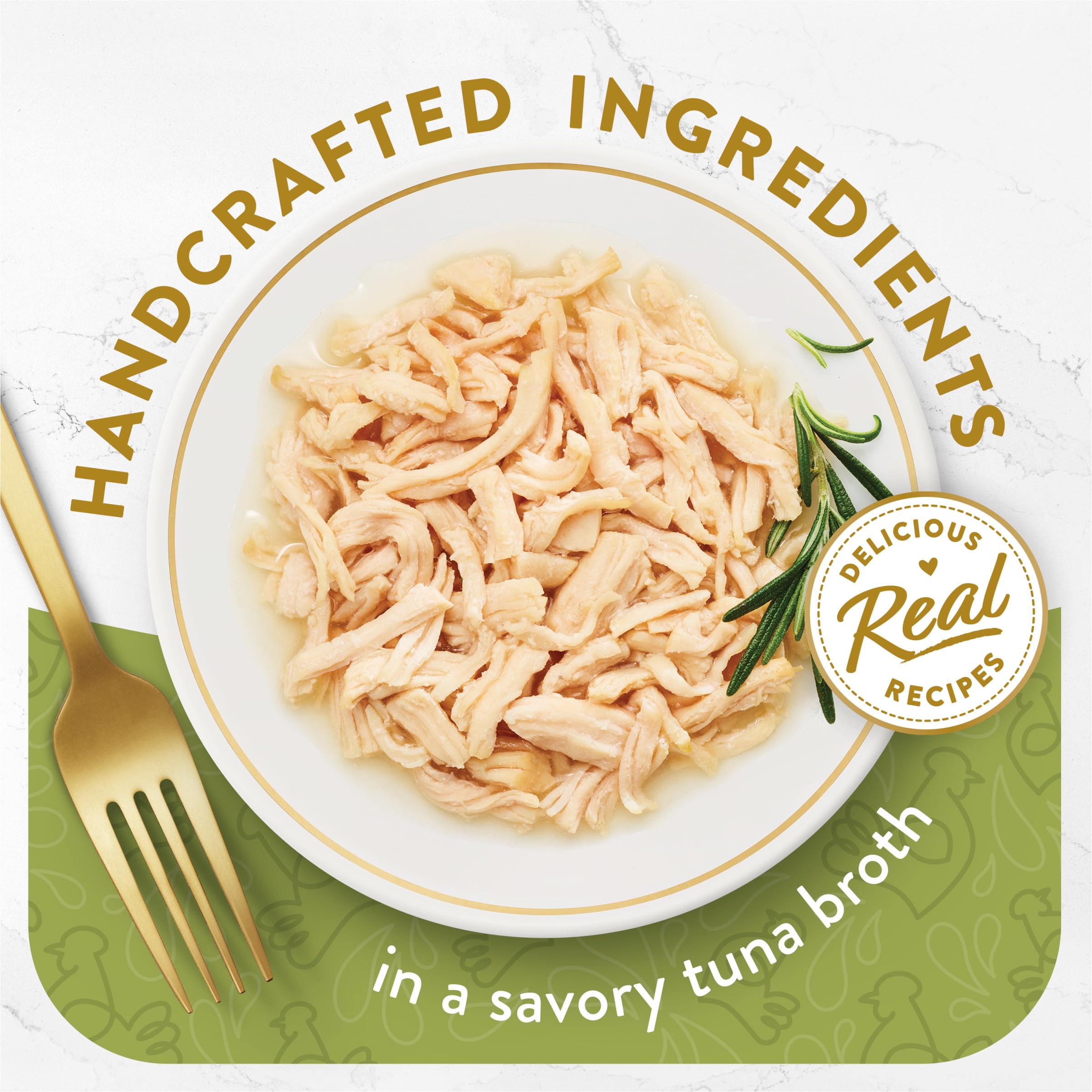 Fancy Feast Apéritifs révèle des morceaux poulet blanc tendres, idéaux comme topping.