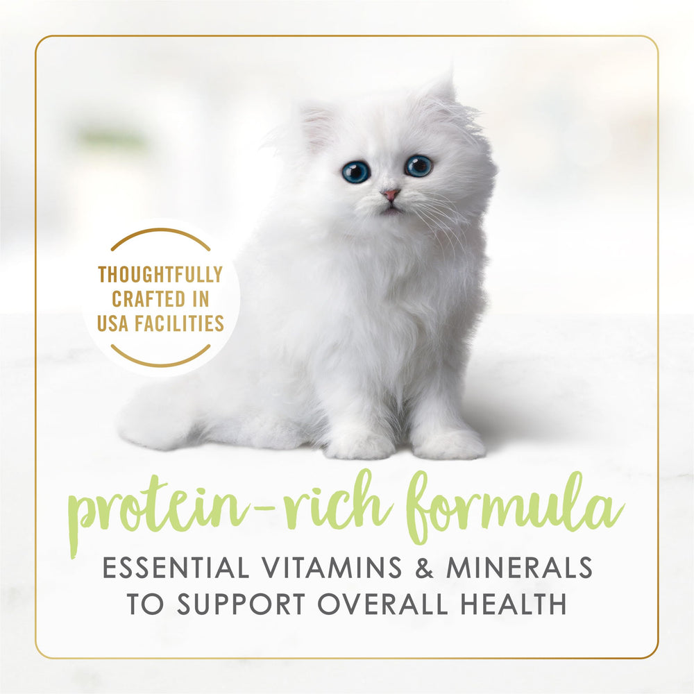Fancy Feast chaton nutrition équilibrée avec vitamines et minéraux.